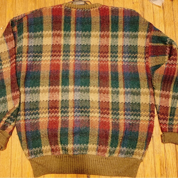 Boston Trader’s 90’s Beautiful Sweater - Picture 4 of 8